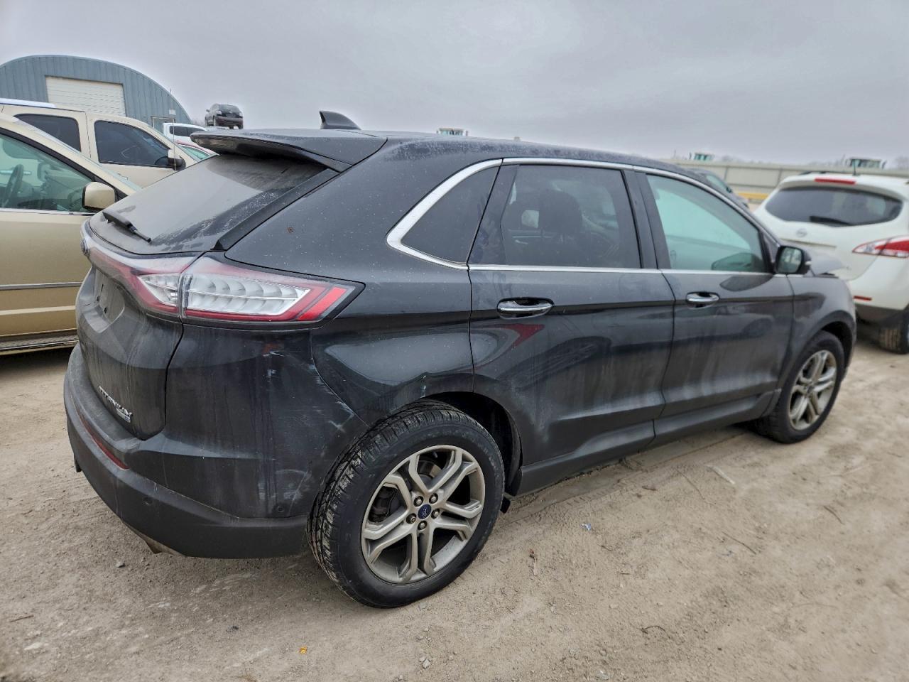 2016 Ford Edge Titanium - Фото 3