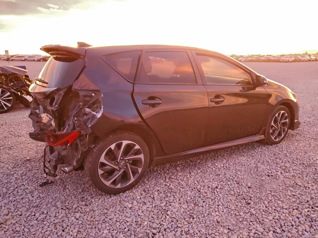 2018 Toyota Corolla Im - Image 3