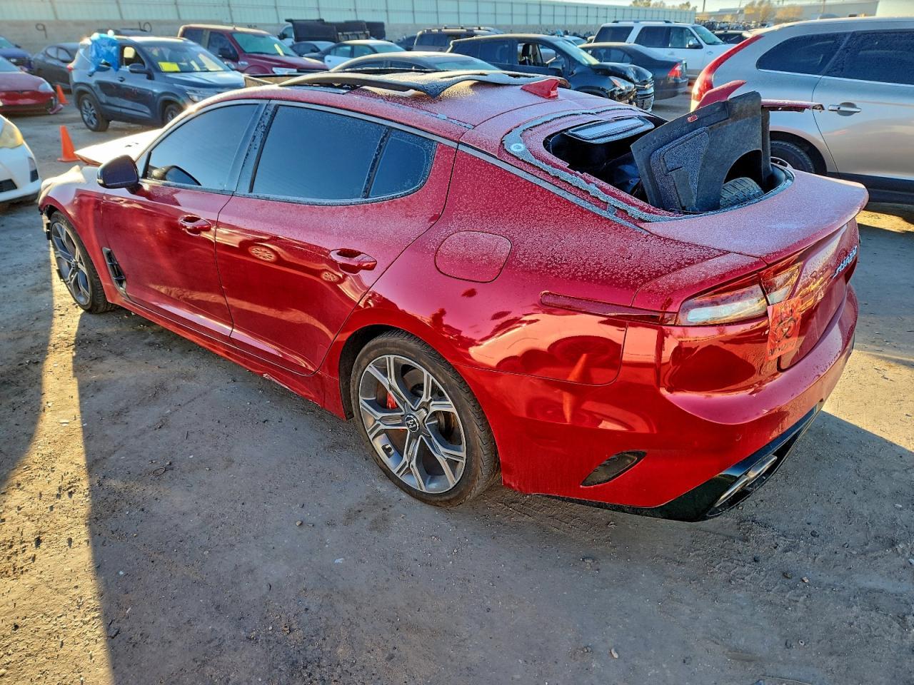 2022 Kia Stinger Gt1 - Фото 2