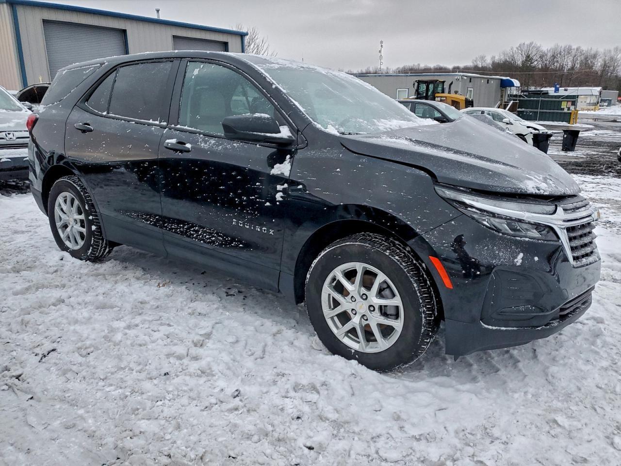 2024 Chevrolet Equinox Ls - Image 4