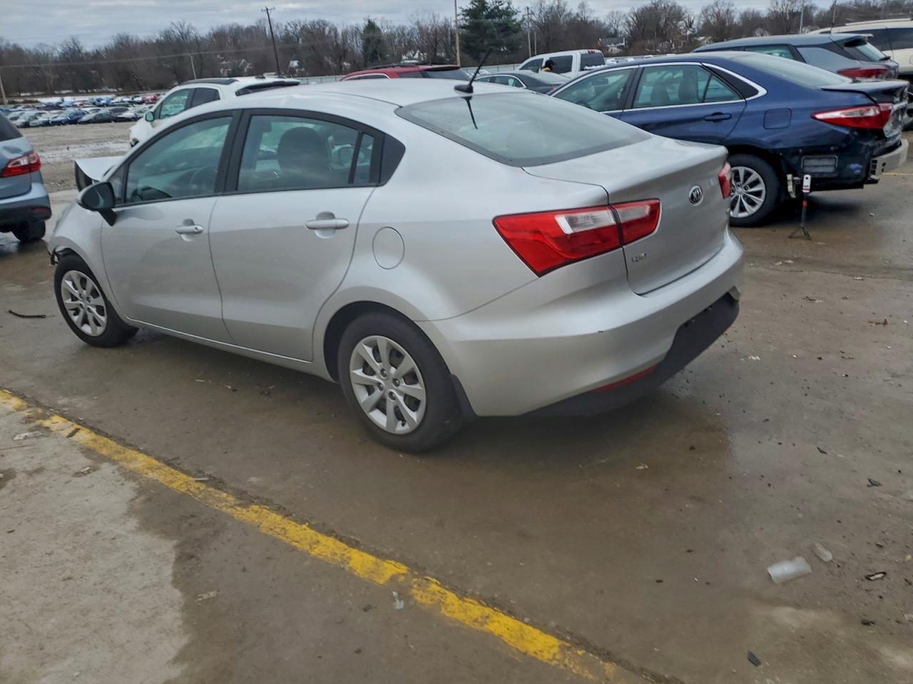 2017 Kia Rio Lx - Фото 2