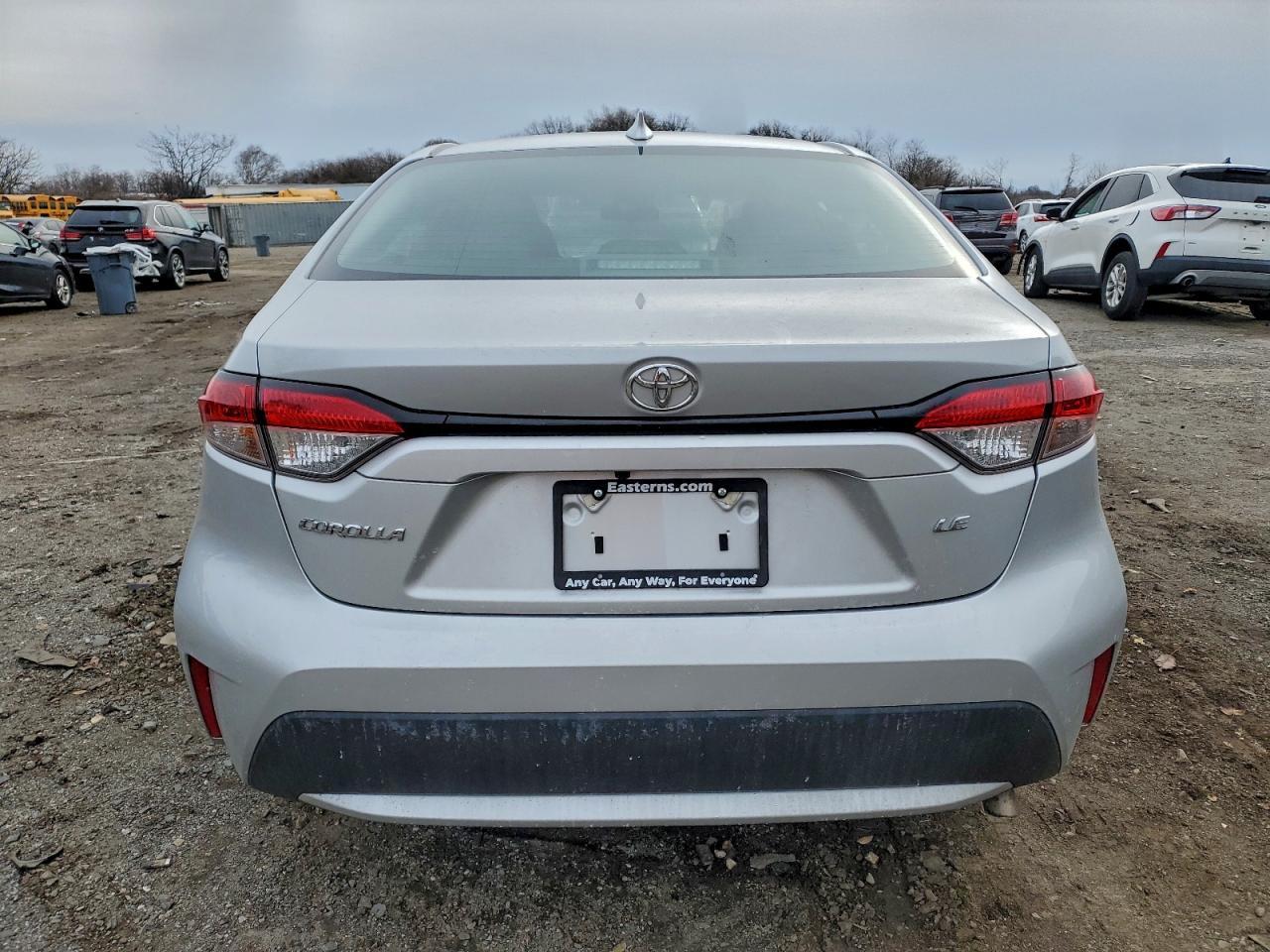 2022 Toyota Corolla Le - Image 6