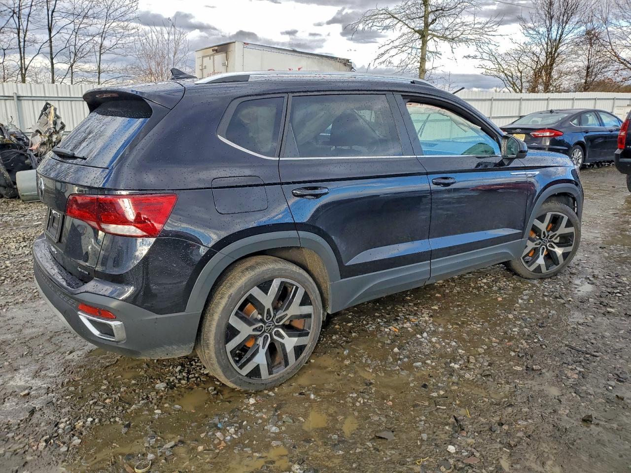 2022 Volkswagen Taos Sel - Фото 3