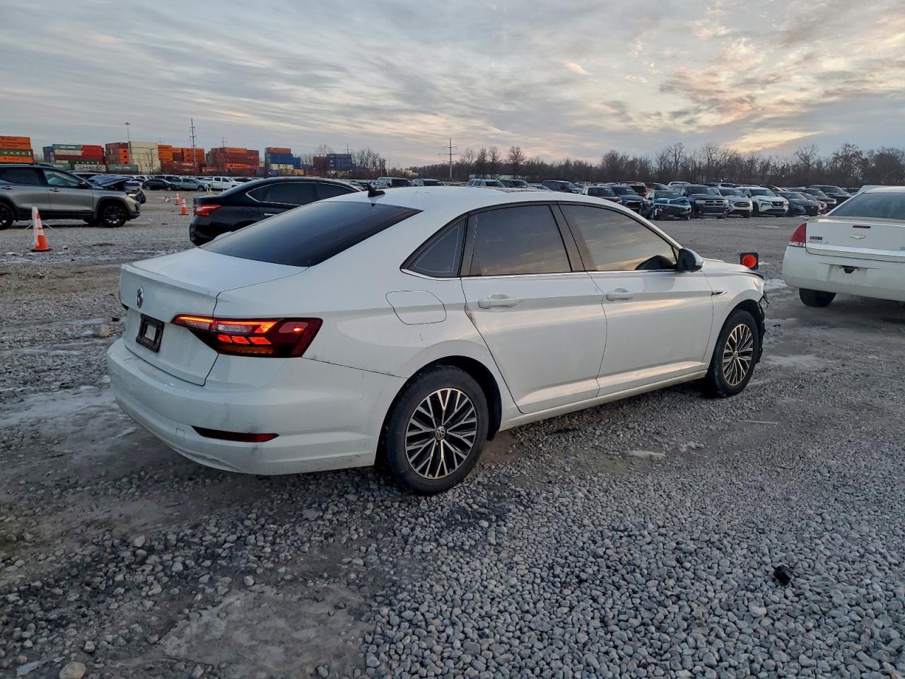 2019 Volkswagen Jetta Sel - Фото 3