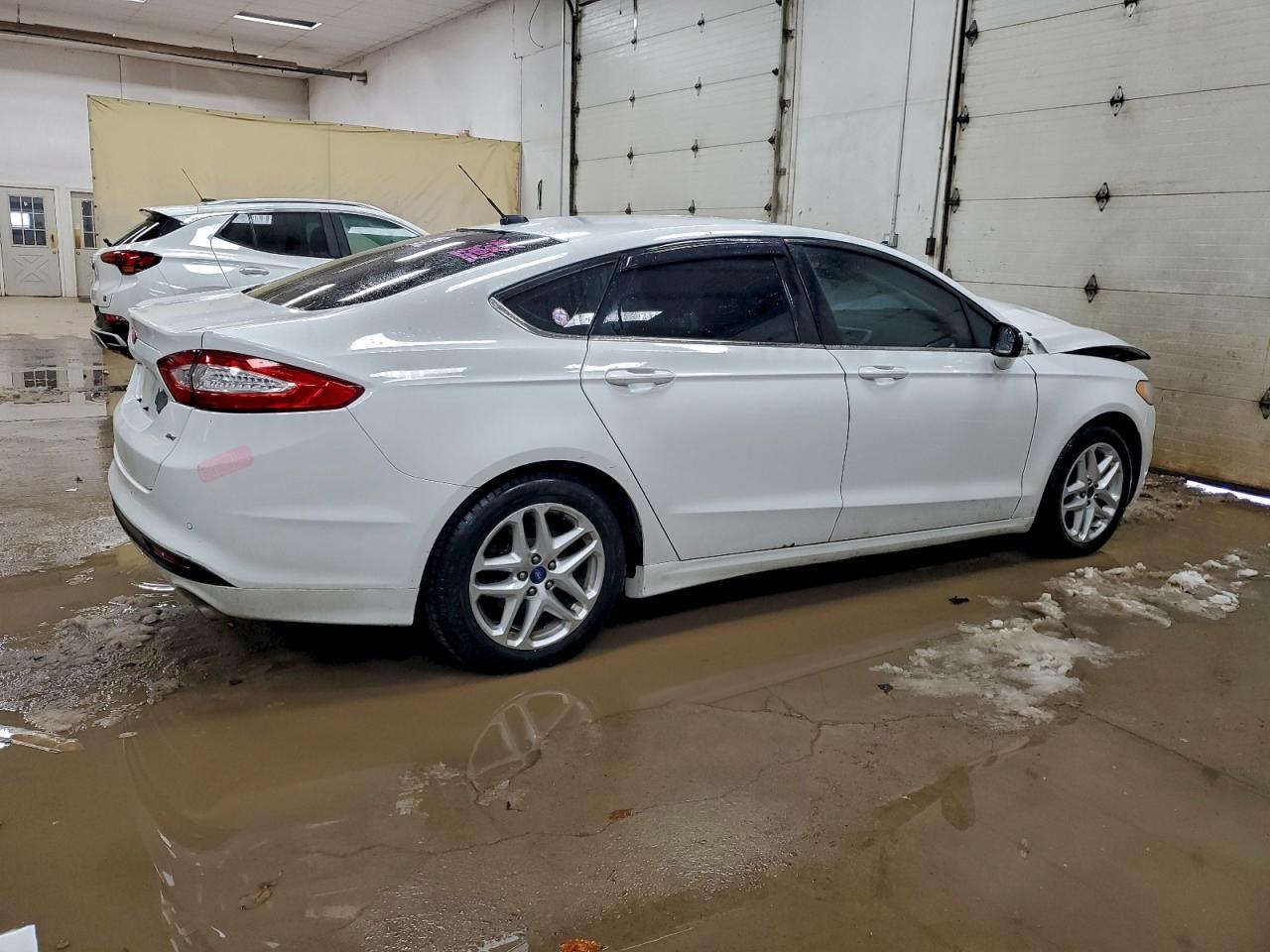 2016 Ford Fusion Se - Image 3