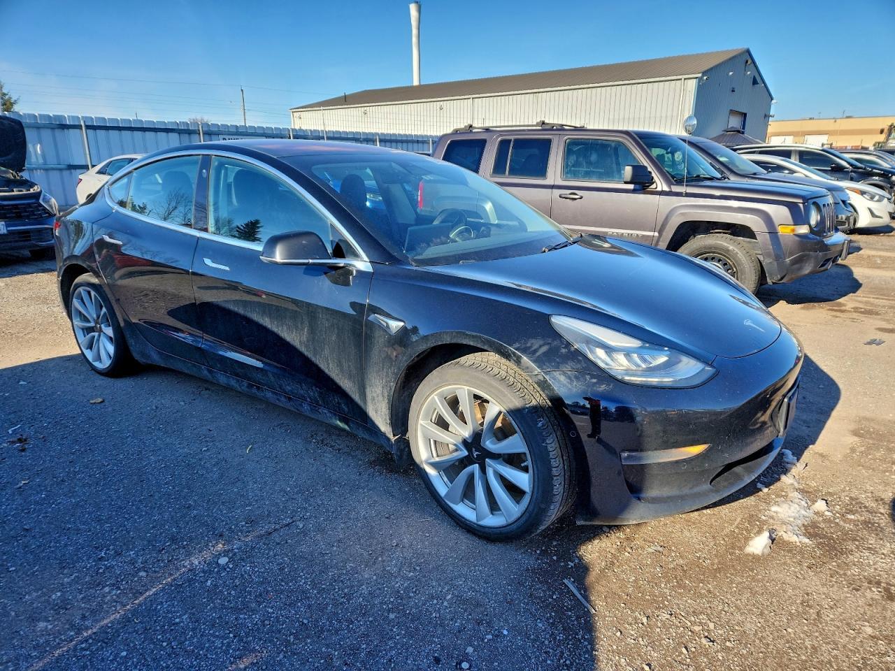 2018 Tesla Model 3 - Фото 4