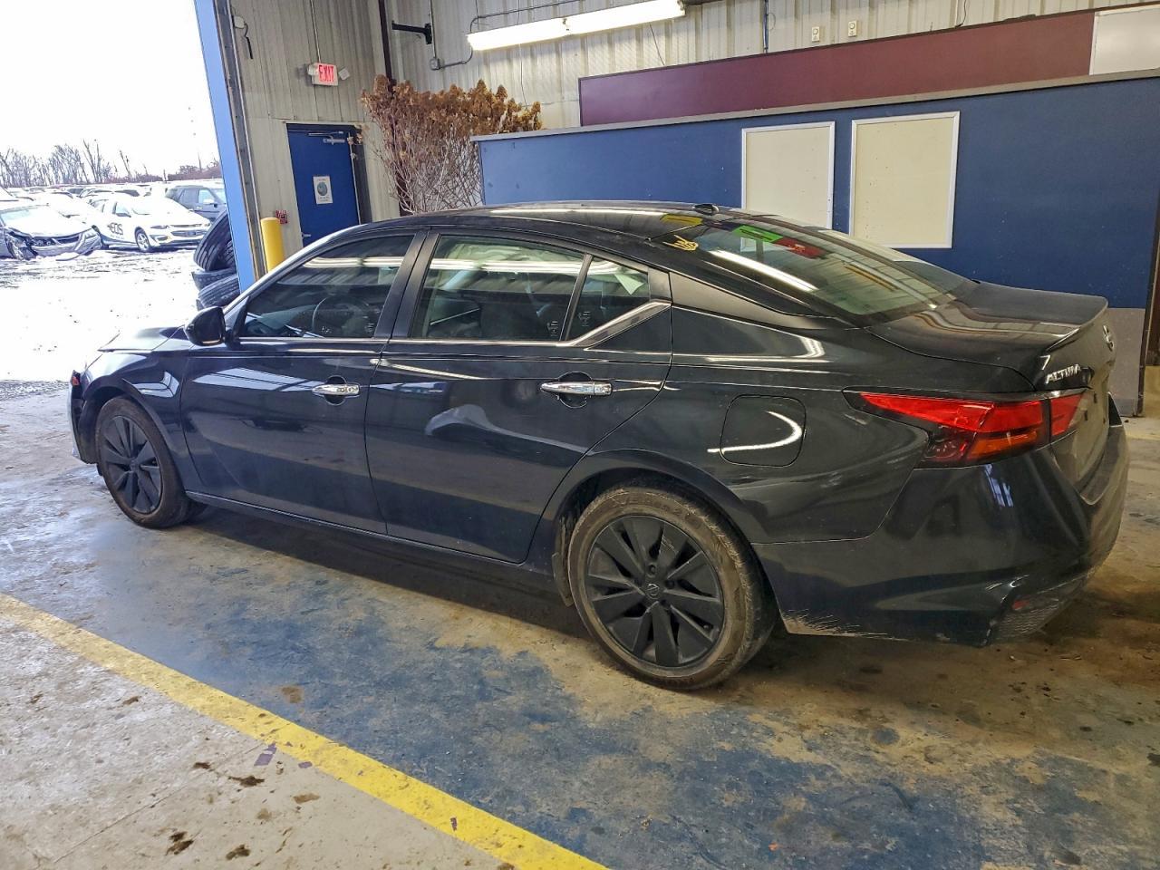 2022 Nissan Altima Sv - Фото 2