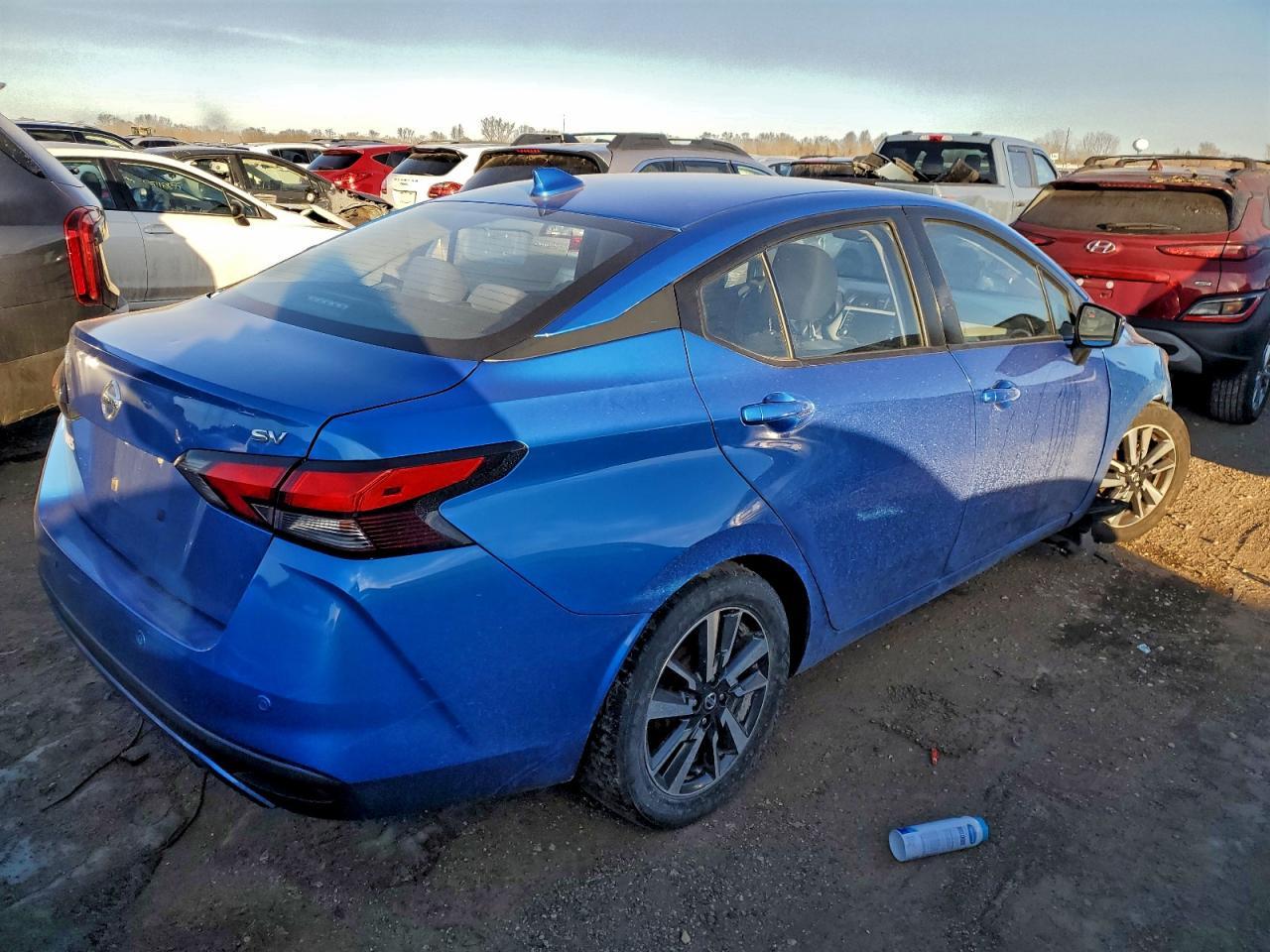 2020 Nissan Versa Sv - Фото 3
