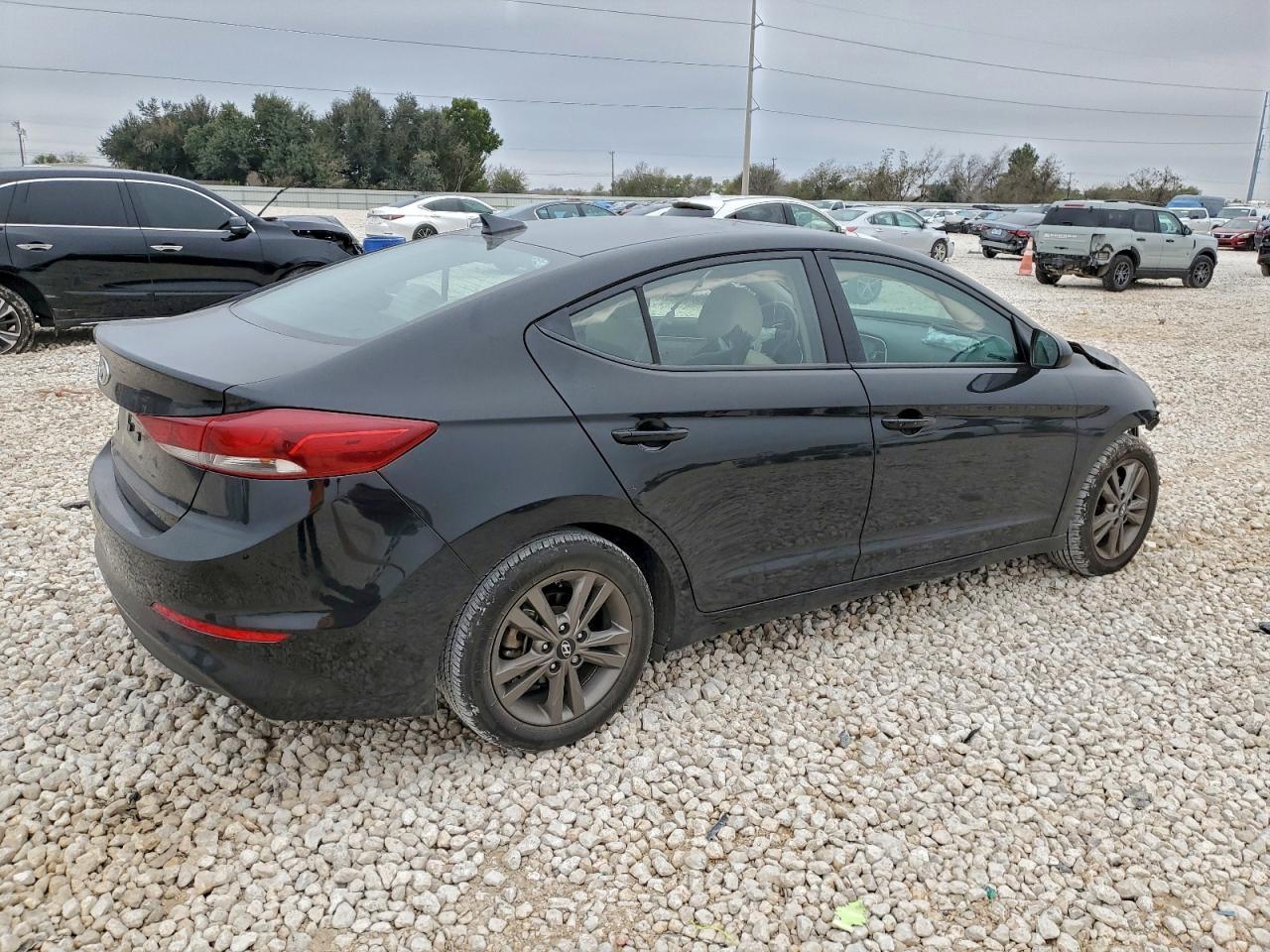 2018 Hyundai Elantra Sel - Фото 3