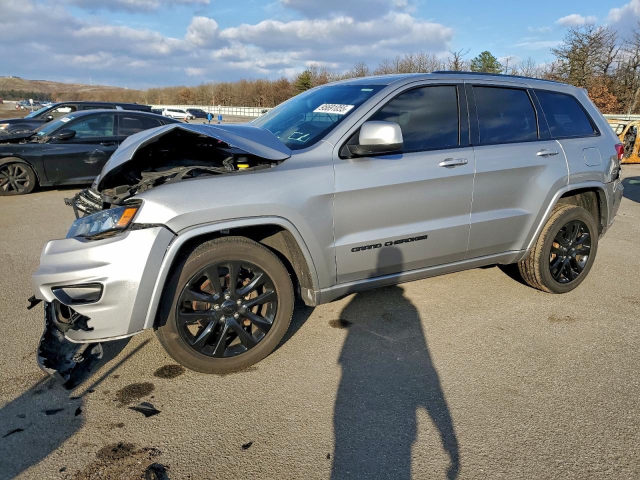 2019 Jeep Grand Cherokee Laredo