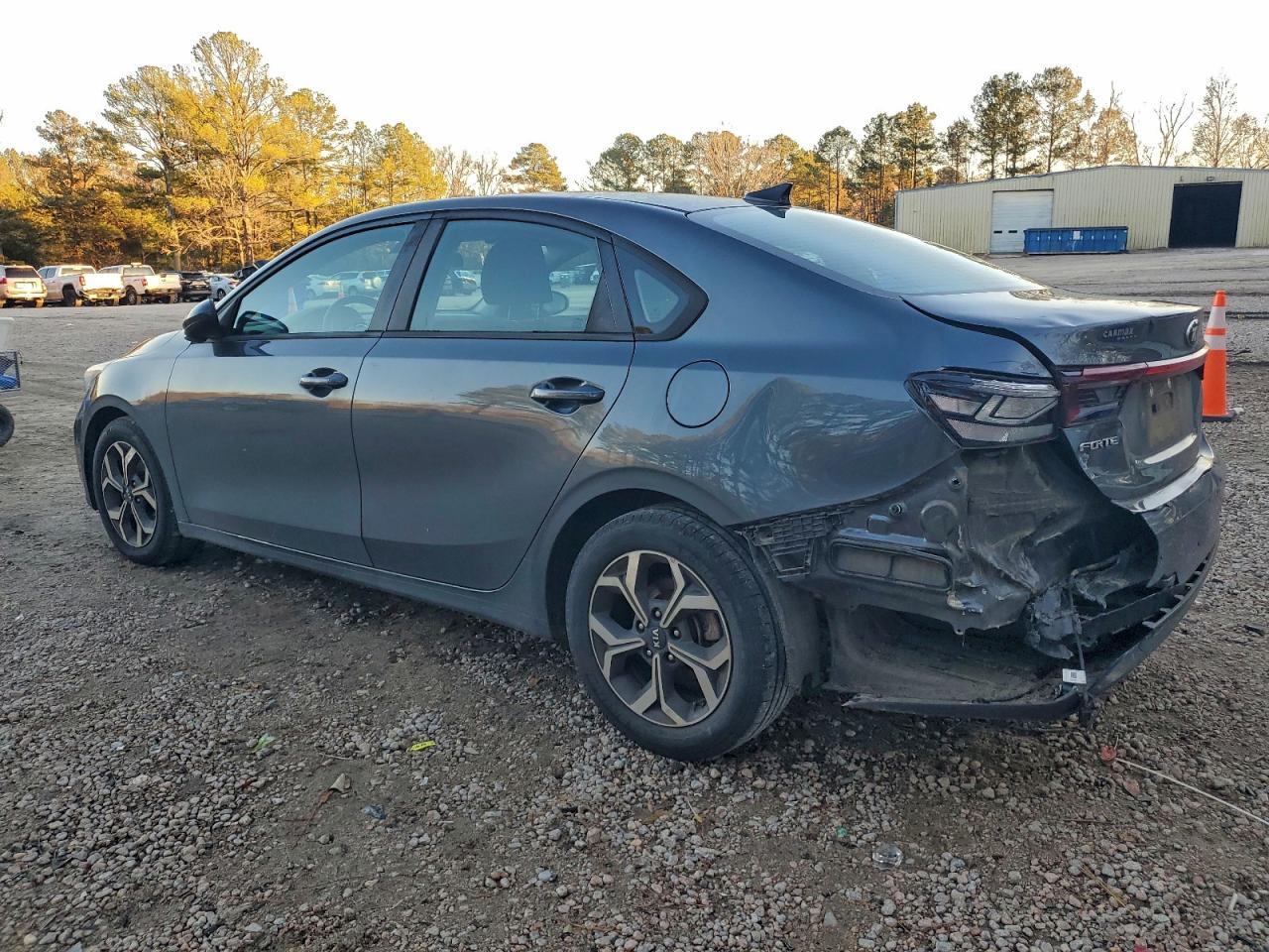 2020 Kia Forte Fe - Фото 2