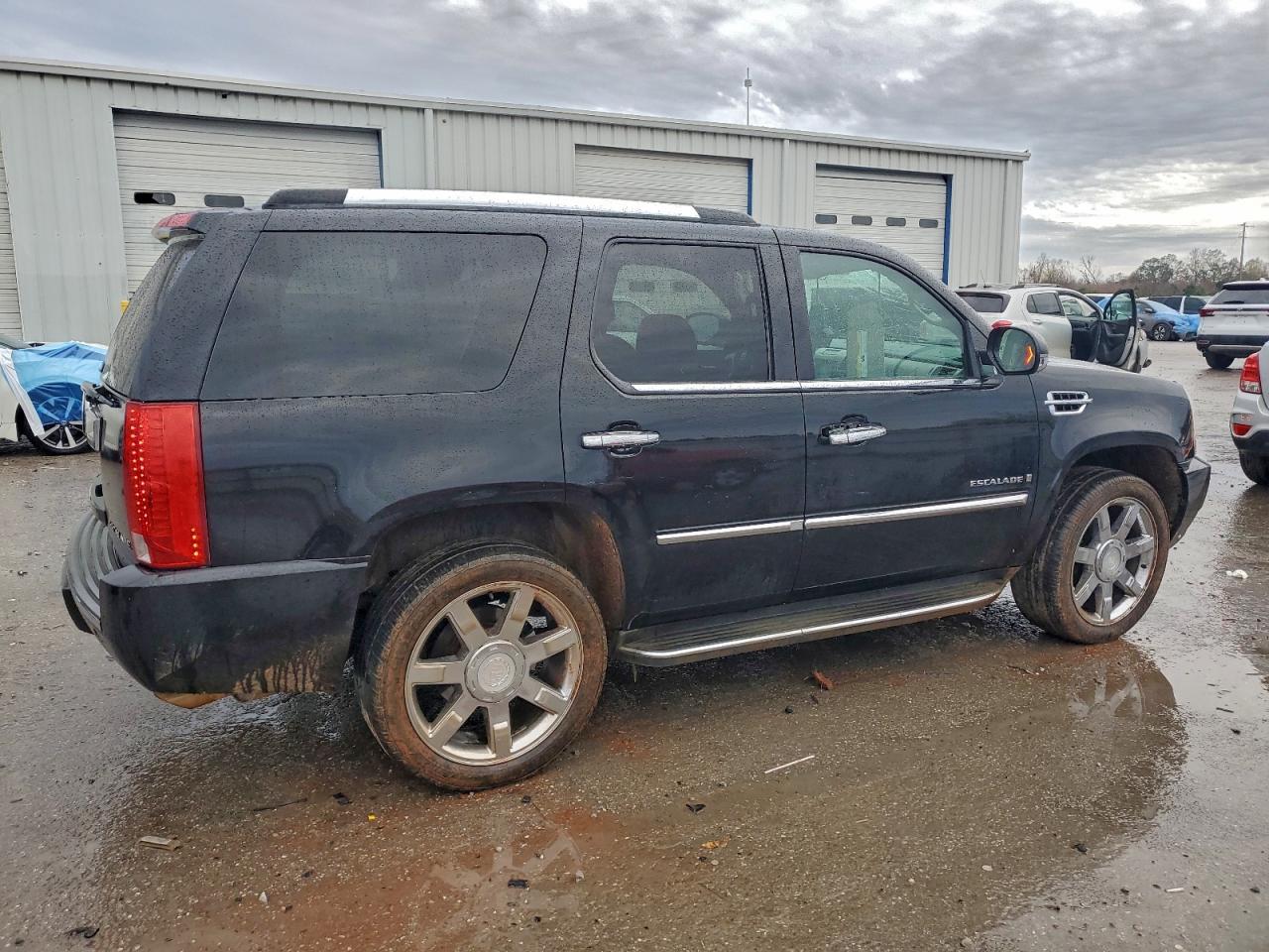 2009 Cadillac Escalade Luxury - Фото 3