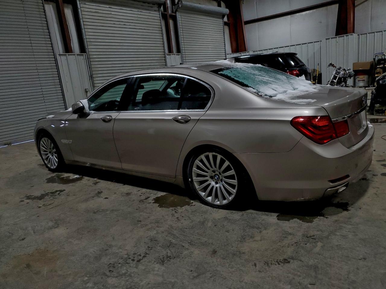 2012 BMW 750 Lxi - Фото 2