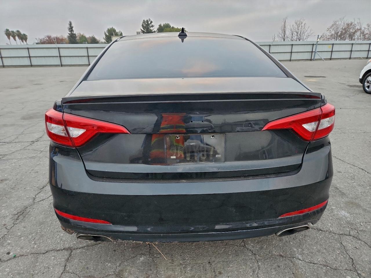 2015 Hyundai Sonata Sport - Image 6