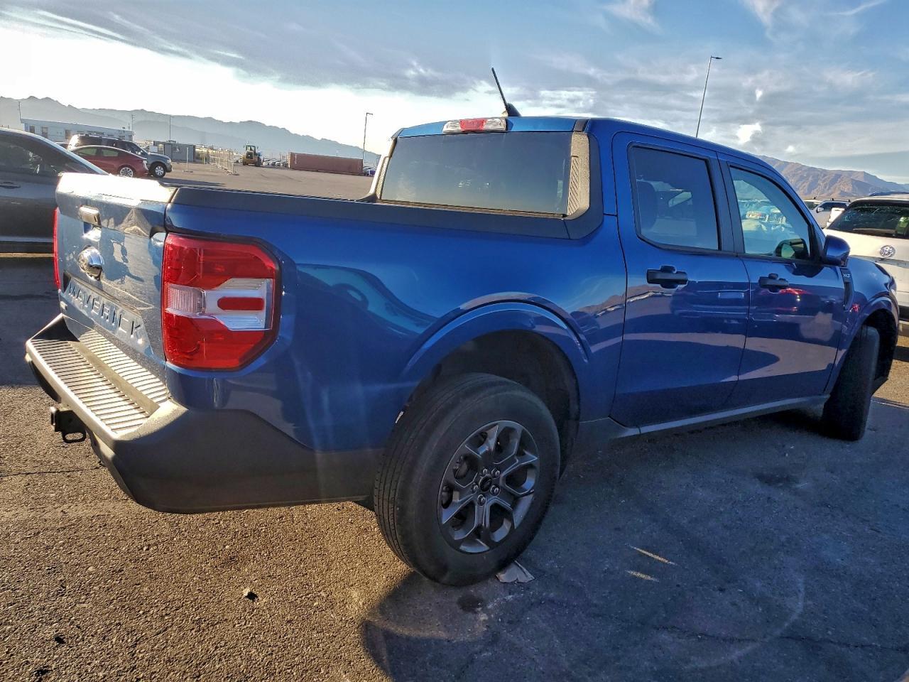 2023 Ford Maverick Xl - Image 3