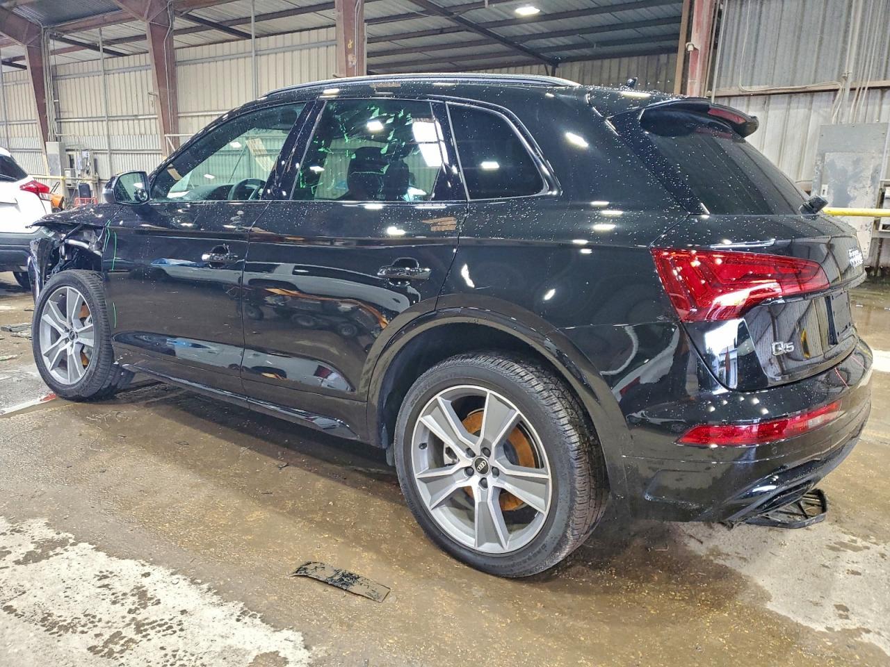 2025 Audi Q5 Premium 45 - Фото 2