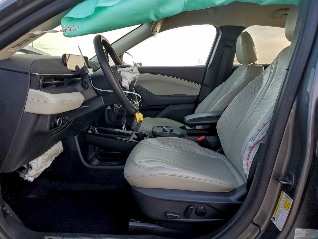 2023 Ford Mustang Mach-E Premium - Image 7