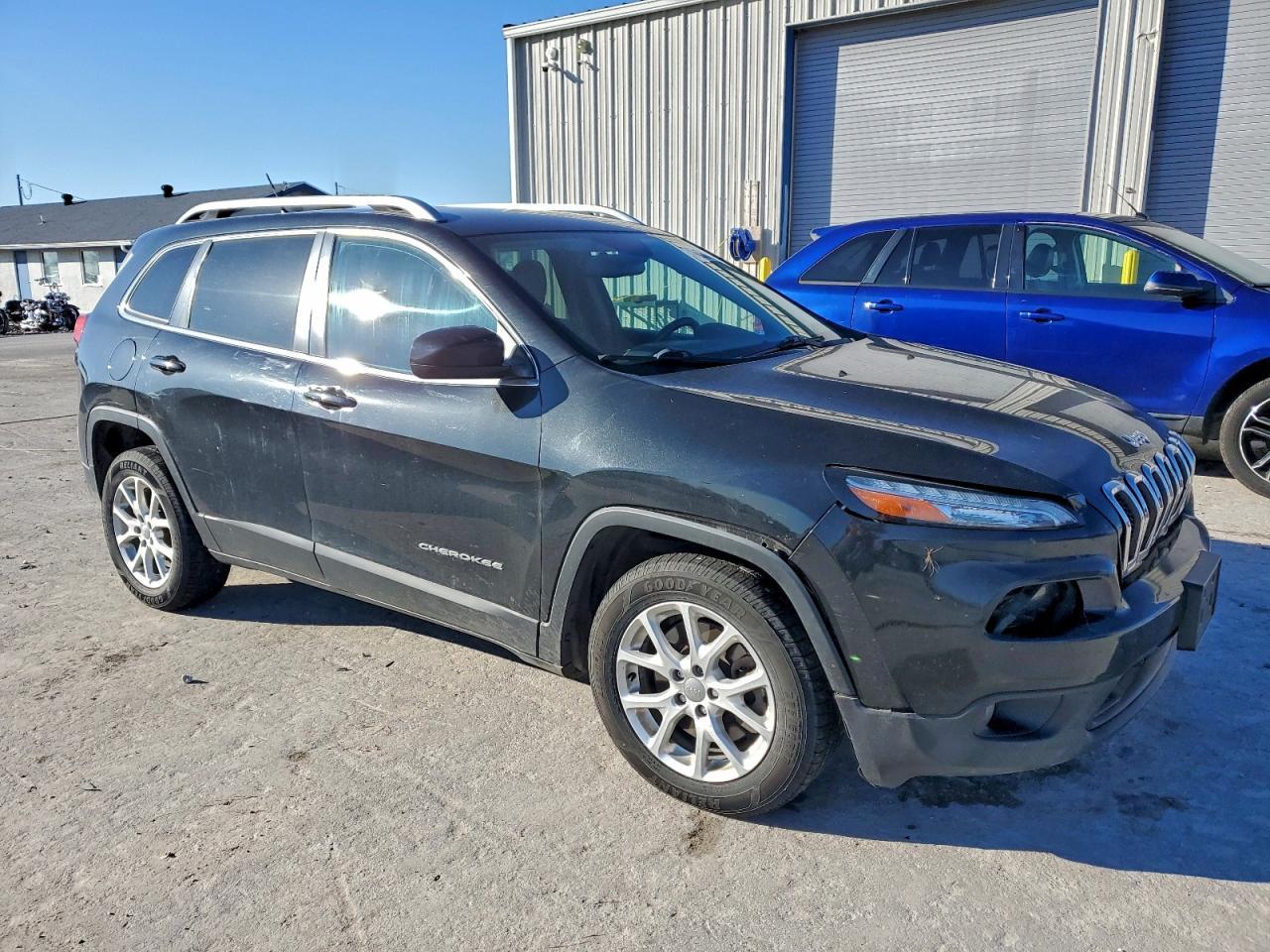 2015 Jeep Cherokee Latitude - Фото 4