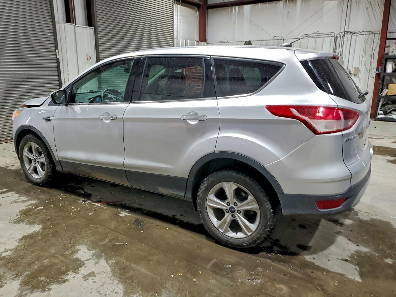 2015 Ford Escape Se - Фото 2