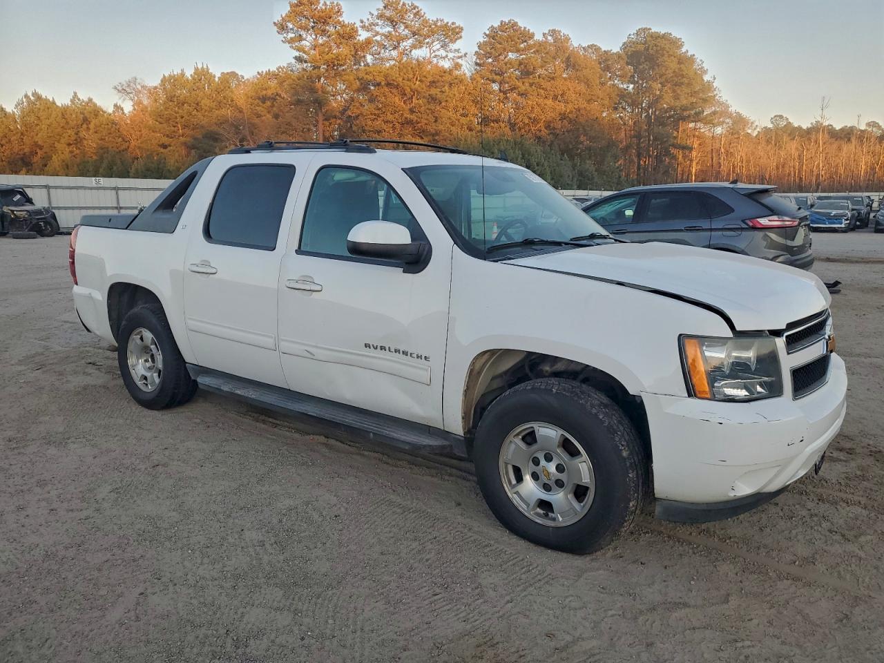 2012 Chevrolet Avalanche Lt - Фото 4