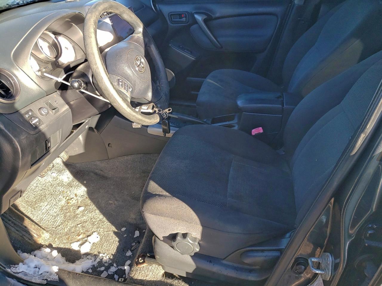 2004 Toyota Rav4 - Image 7