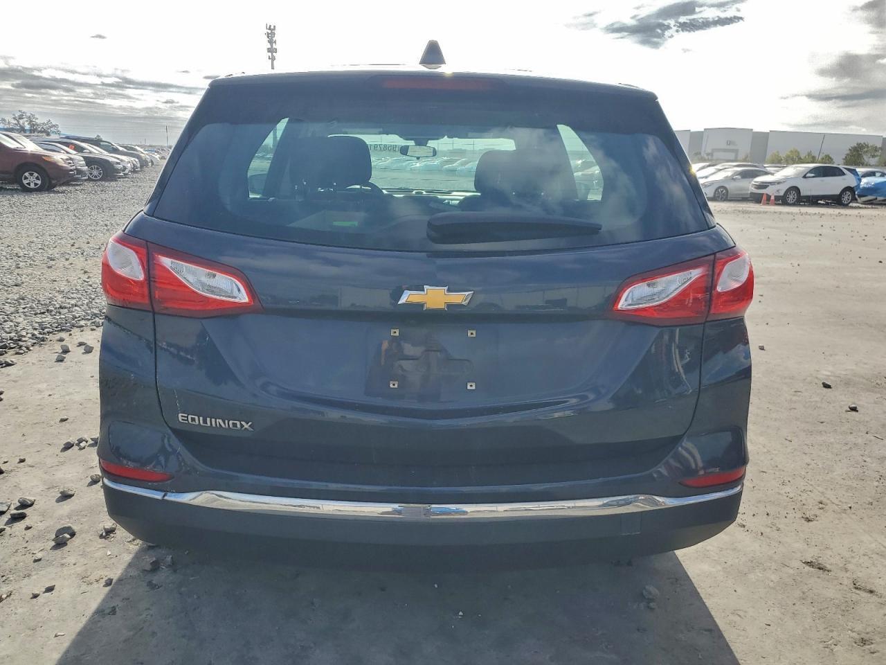 2018 Chevrolet Equinox Ls - Фото 6