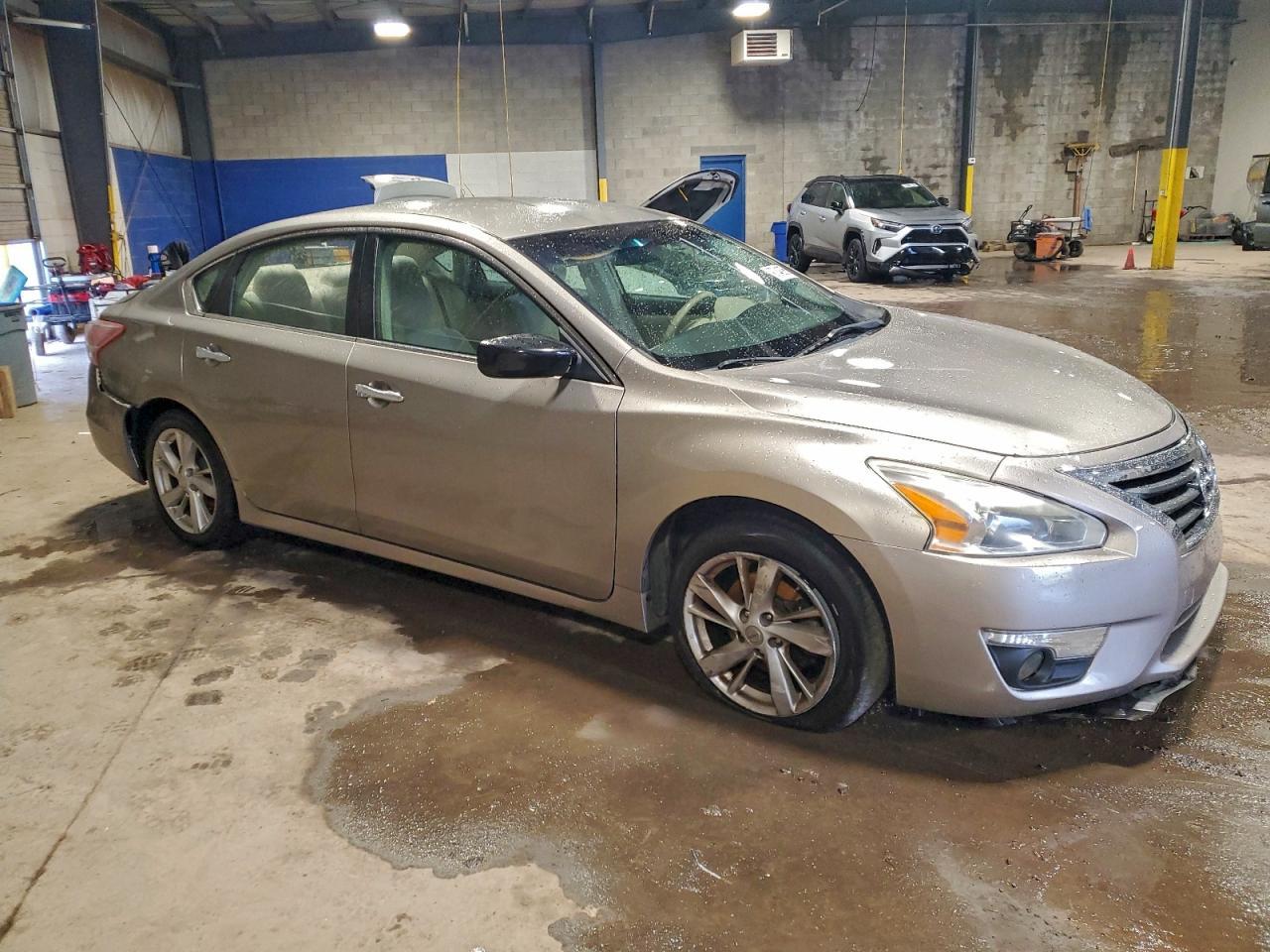 2013 Nissan Altima 2.5 - Фото 4