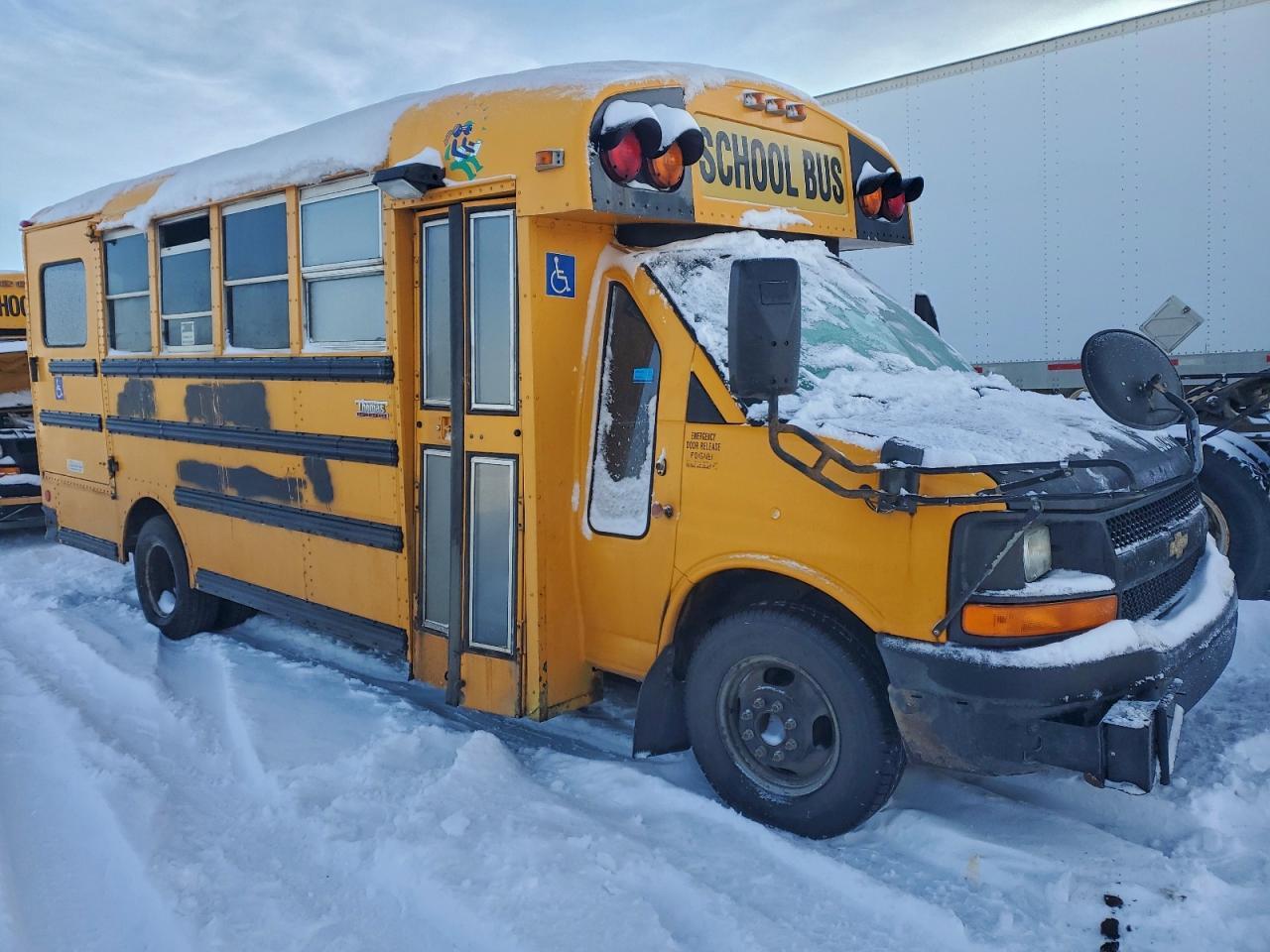 2010 Chevrolet Express Cu - Фото 4