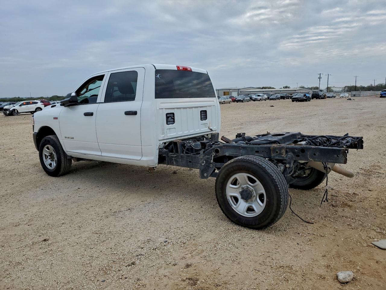 2020 Ram 2500 4Wd V8 Crew Cab 6.4L - Фото 2