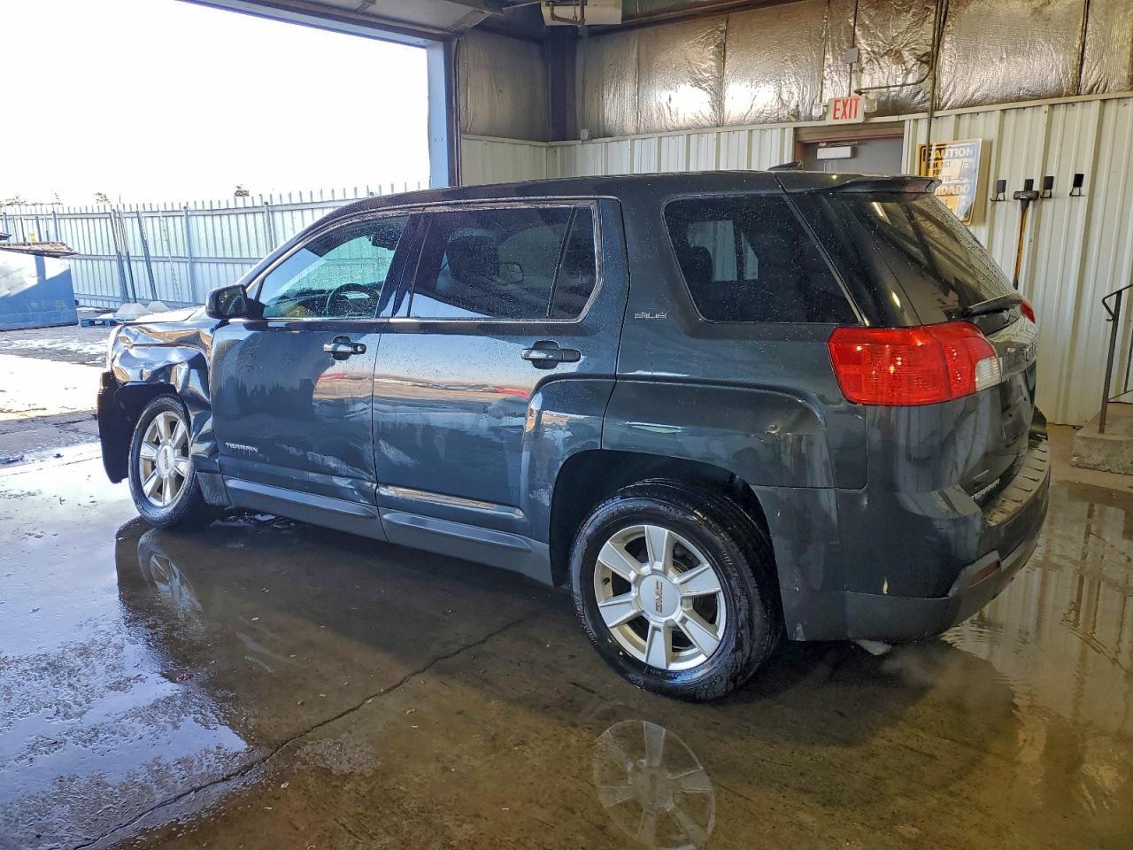 2013 GMC Terrain Sle - Image 2