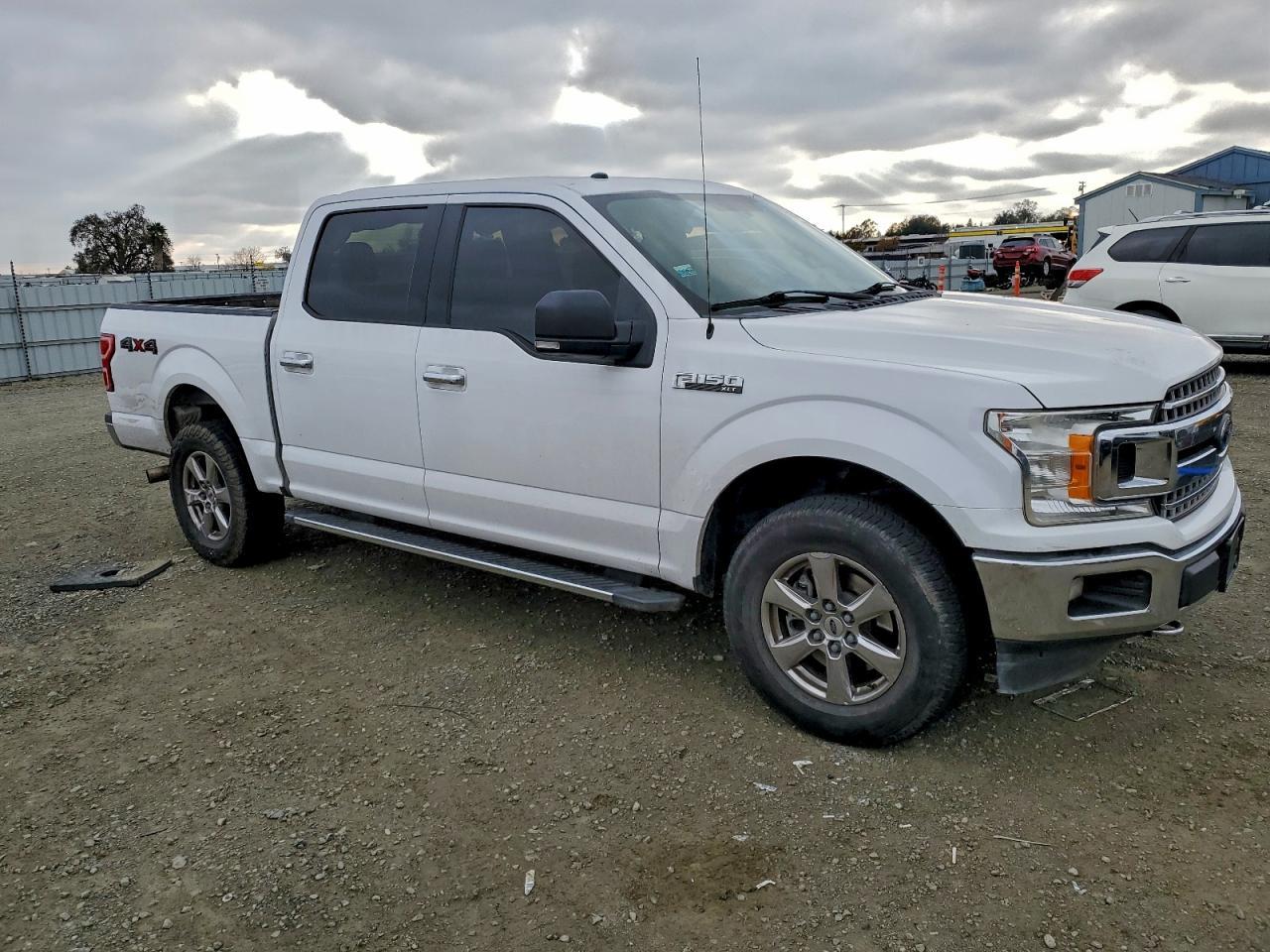 2018 Ford F150 Supercrew - Фото 4
