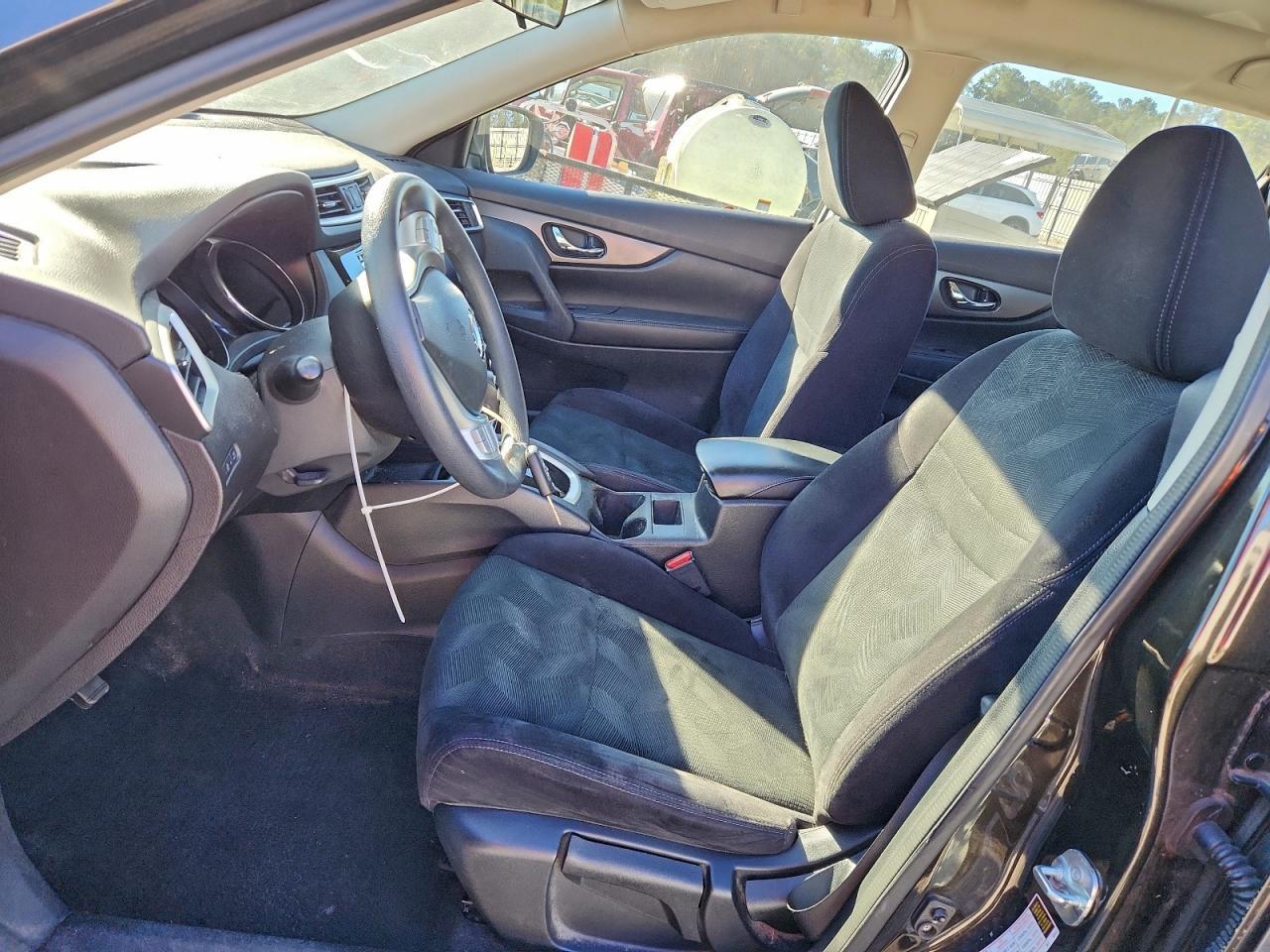 2014 Nissan Rogue S - Image 7