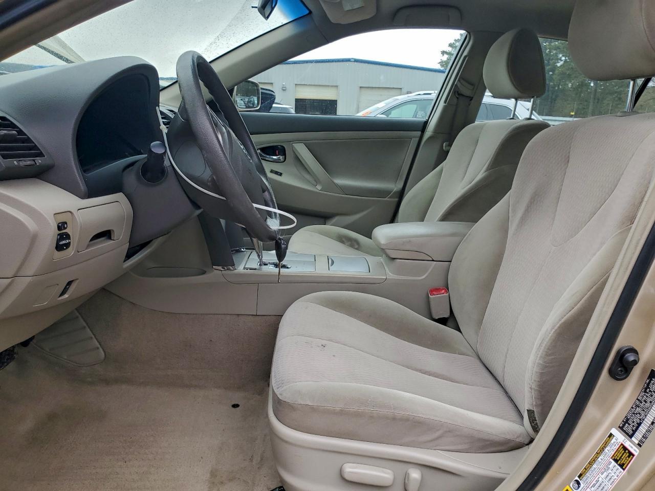 2010 Toyota Camry Base - Фото 7