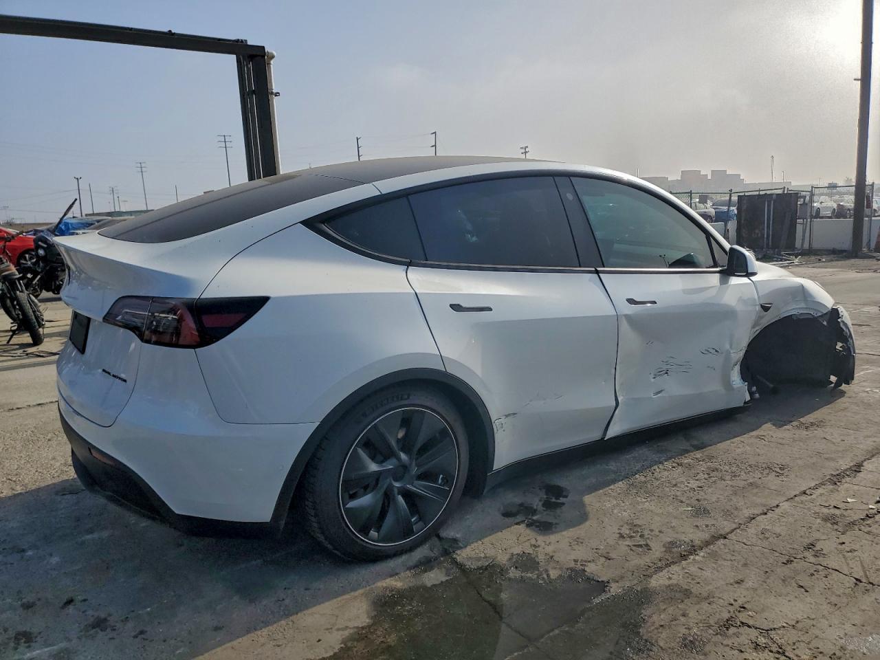 2022 Tesla Model Y - Фото 3