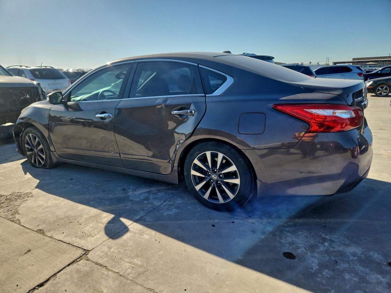 2016 Nissan Altima 2.5 Sv - Фото 2