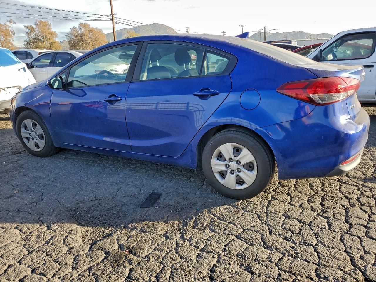 2017 Kia Forte Lx - Фото 2
