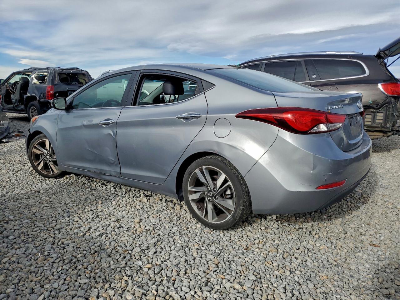 2015 Hyundai Elantra Se - Image 2