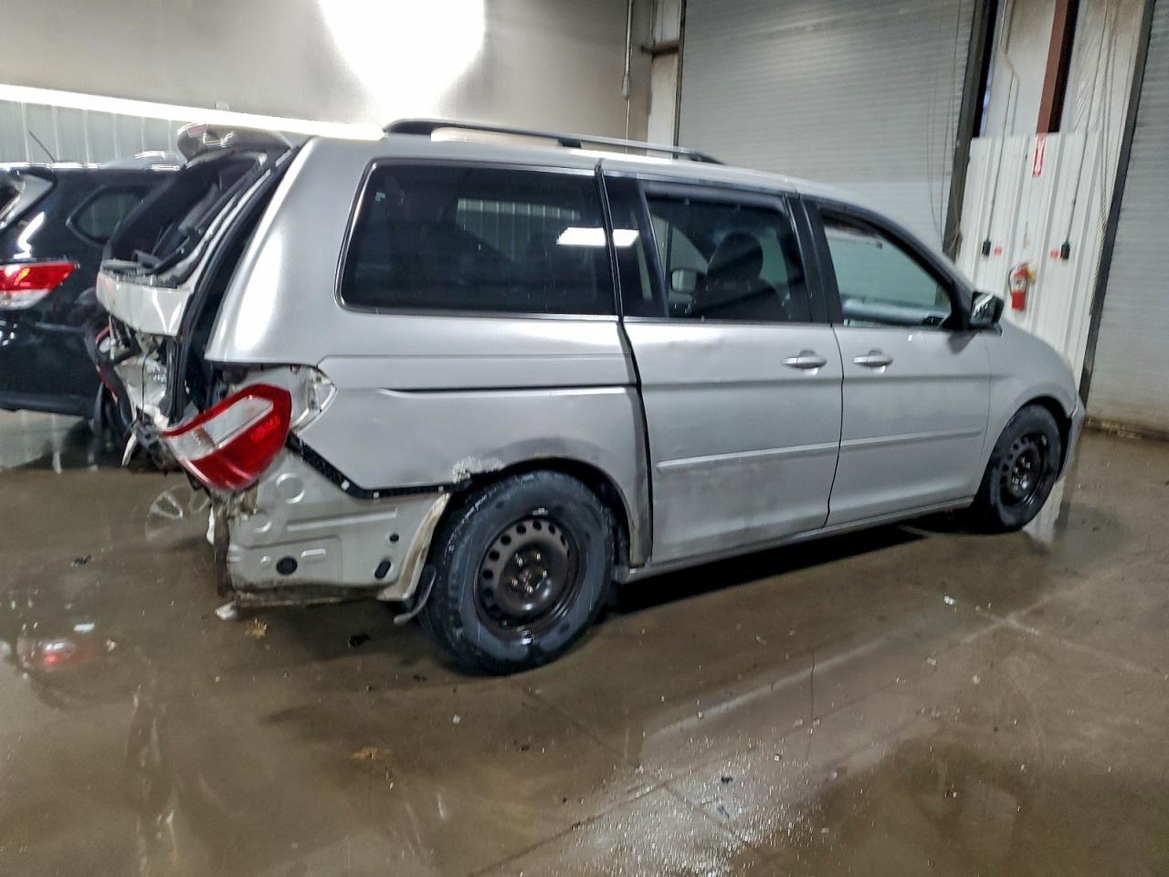 2005 Honda Odyssey Touring - Фото 3