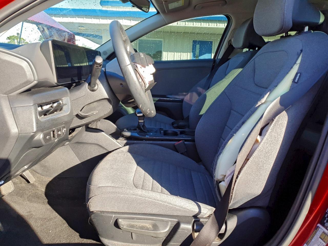 2025 Kia K4 Ex - Image 7