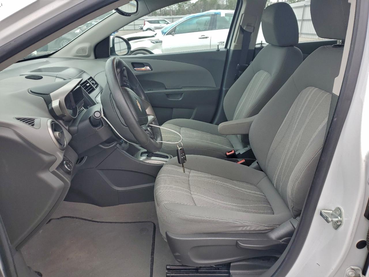 2012 Chevrolet Sonic Lt - Фото 7