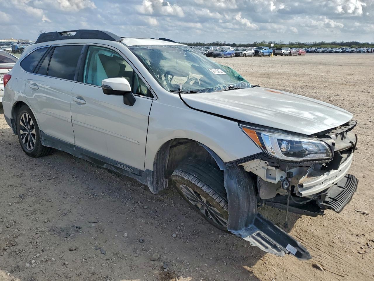 2015 Subaru Outback 2.5I Limited - Image 4