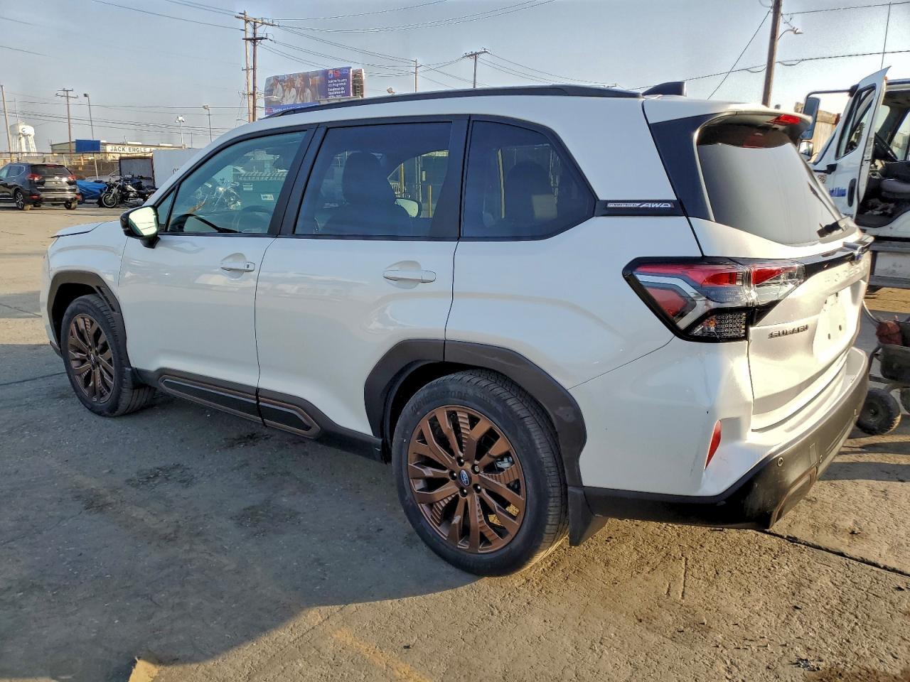 2025 Subaru Forester Sport - Фото 2