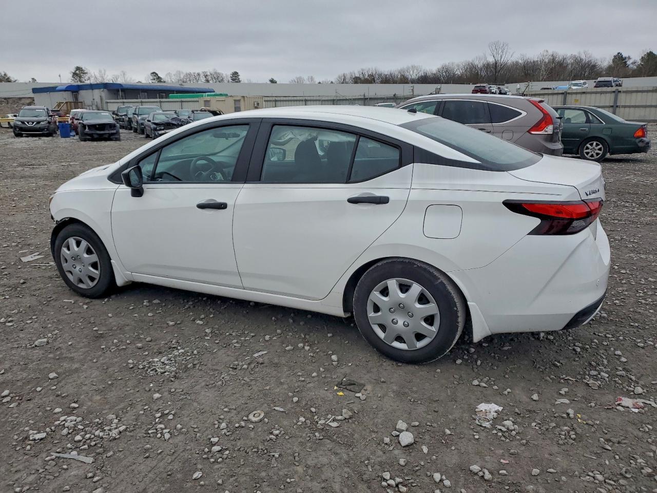 2021 Nissan Versa S - Фото 2