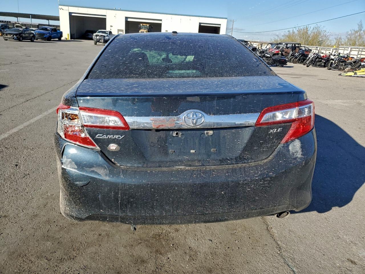 2014 Toyota Camry L - Фото 6