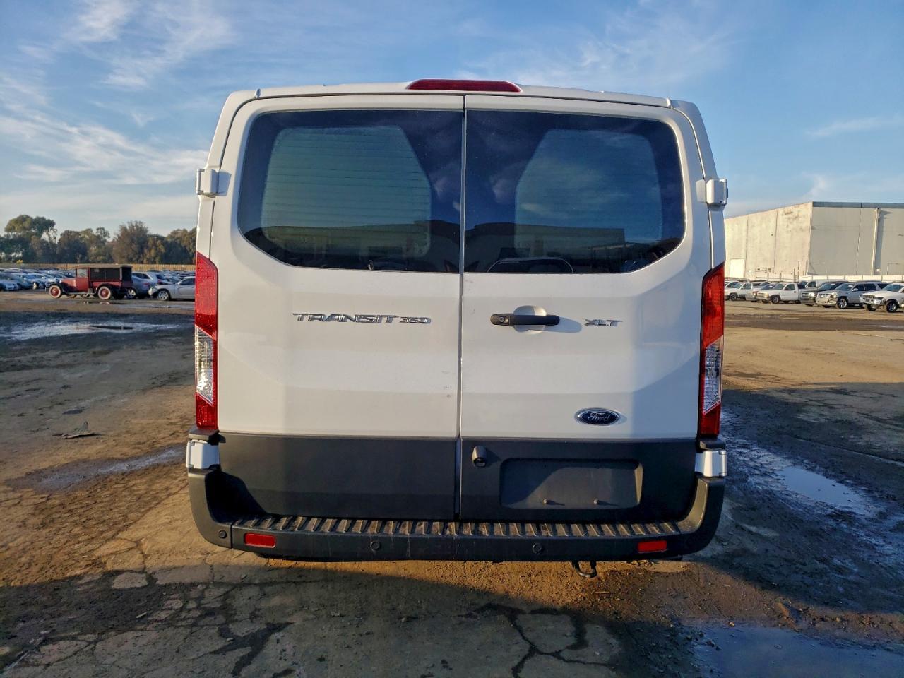 2025 Ford Transit T-350 - Фото 6