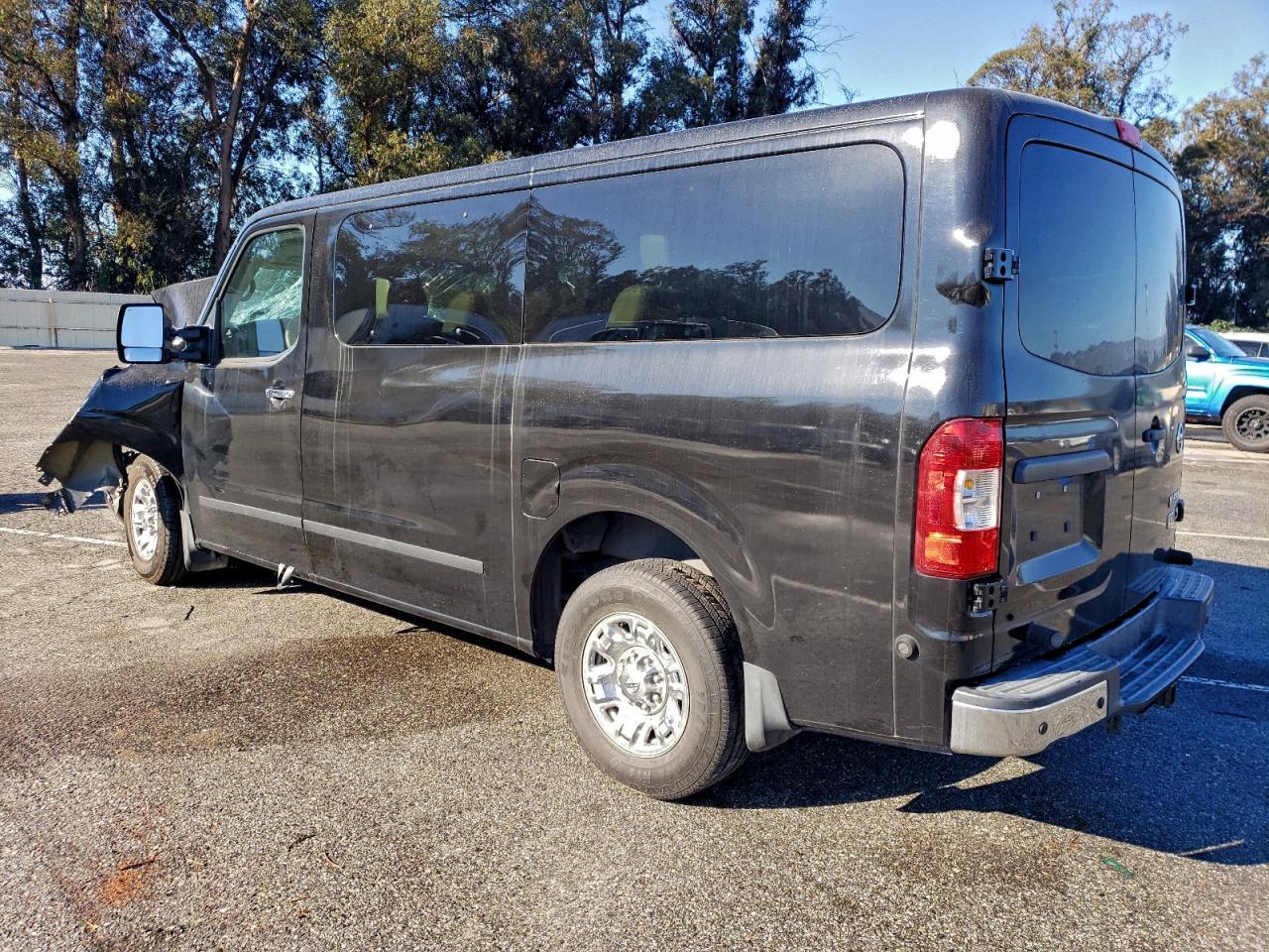 2016 Nissan Nv 3500 S - Фото 2
