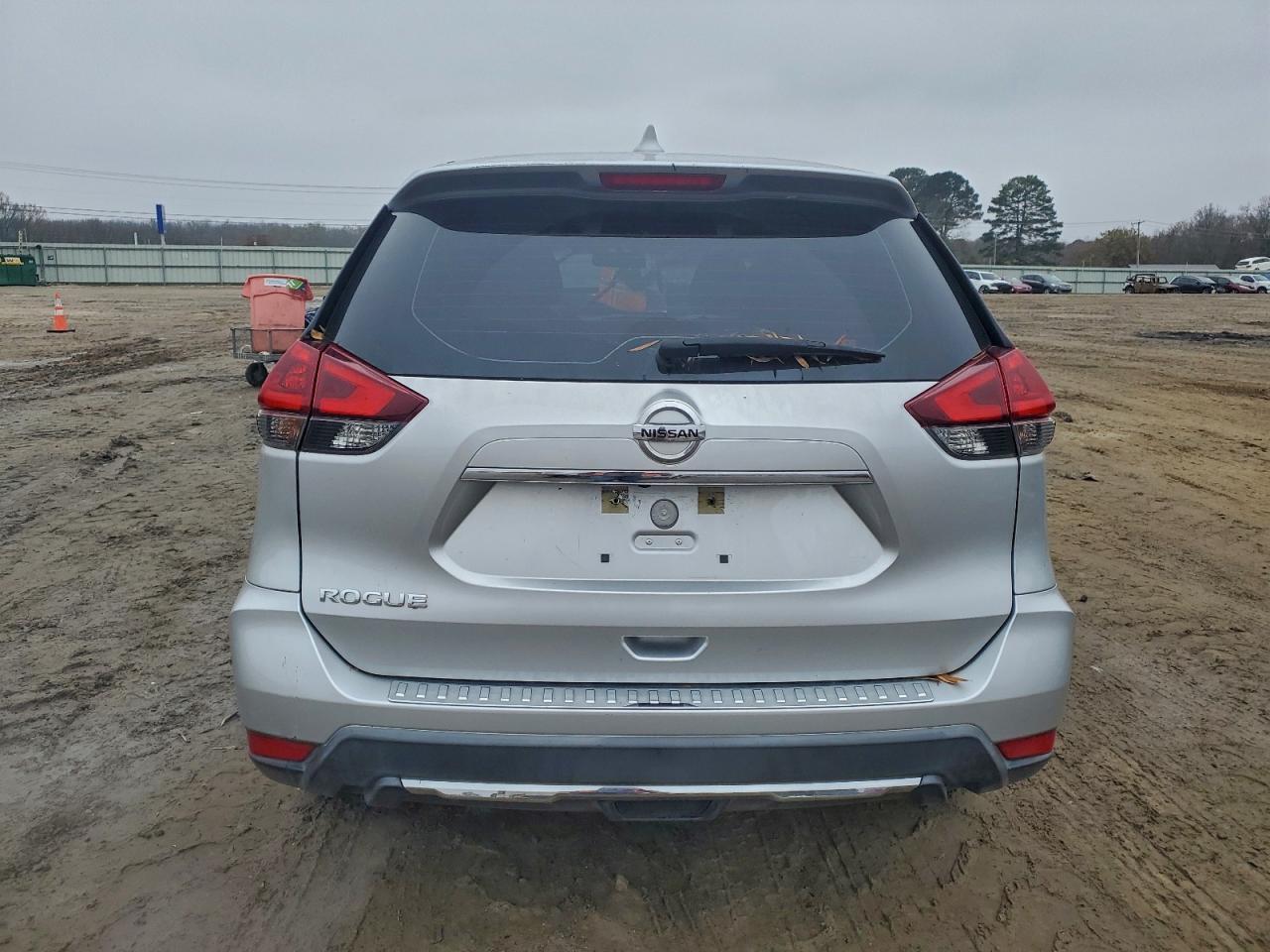 2018 Nissan Rogue S - Фото 6