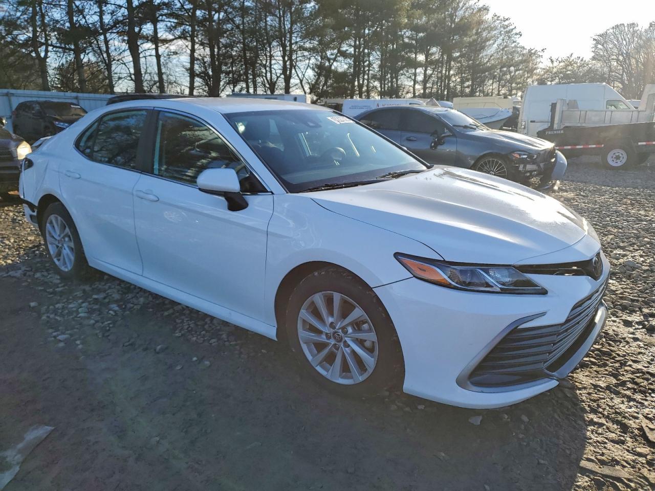 2022 Toyota Camry Le - Image 4