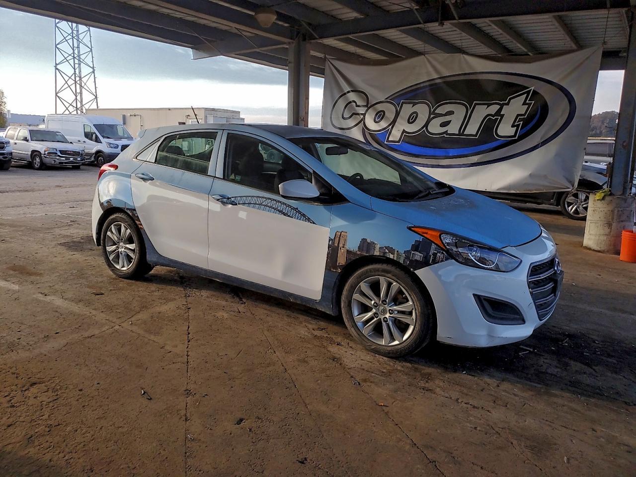 2017 Hyundai Elantra Gt - Фото 4