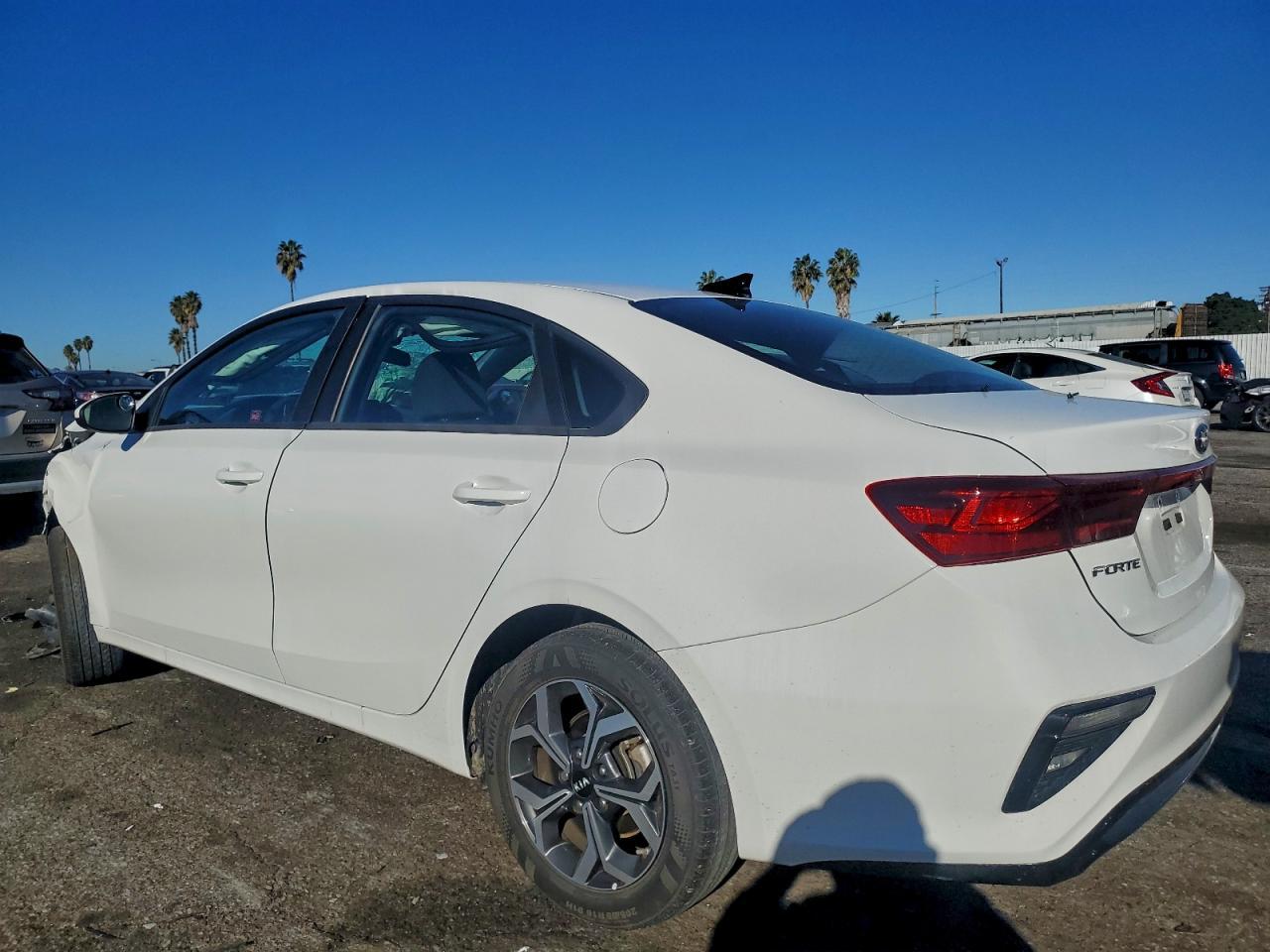2021 Kia Forte Fe - Фото 2